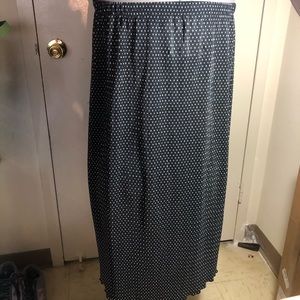 Pleated skirt